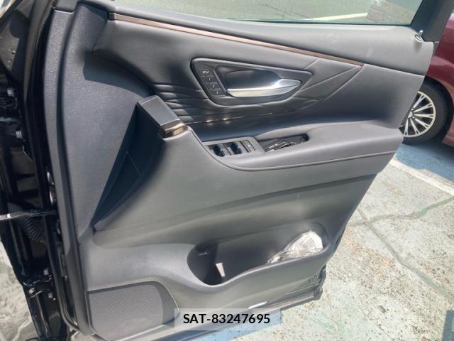 Toyota ALPHARD HYBRID 2024-08 8312837-18