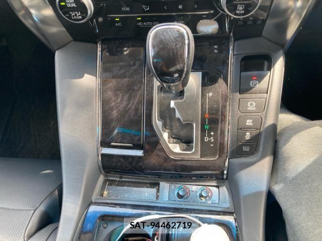 Toyota ALPHARD HYBRID 2019-02 8312851-24