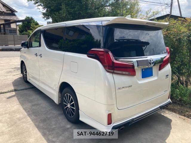 Toyota ALPHARD HYBRID 2019-02 8312851-3