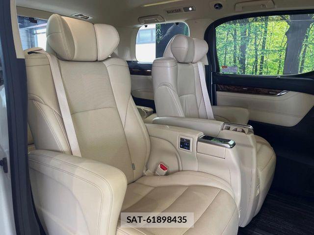 Toyota ALPHARD HYBRID 2019-07 8312845-10