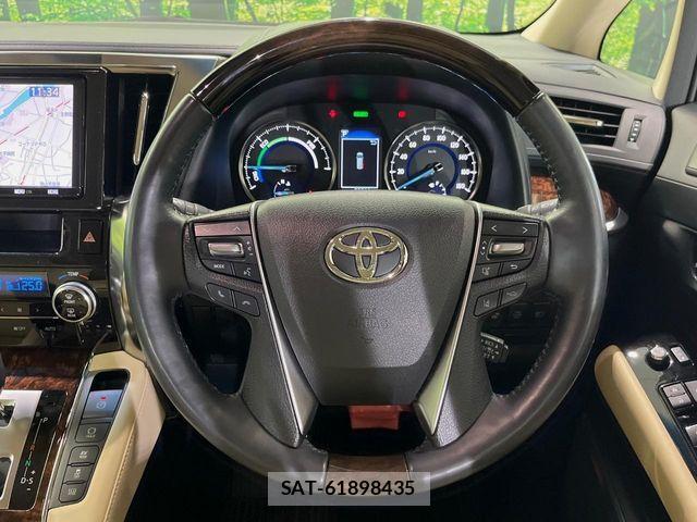 Toyota ALPHARD HYBRID 2019-07 8312845-12