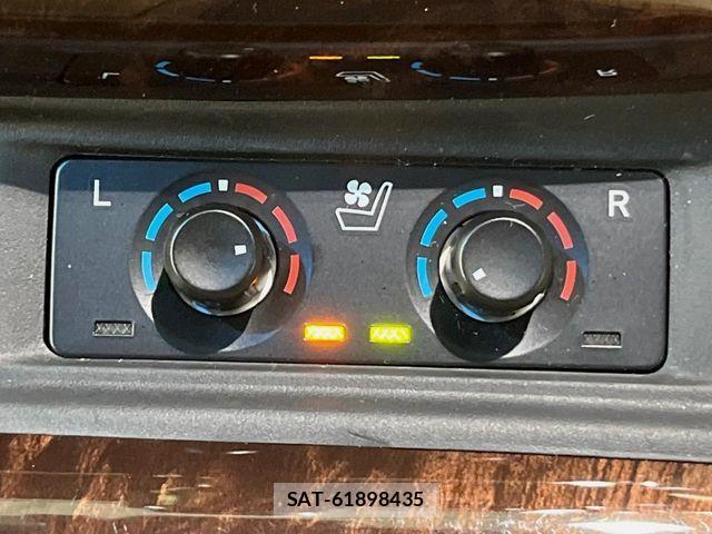 Toyota ALPHARD HYBRID 2019-07 8312845-6