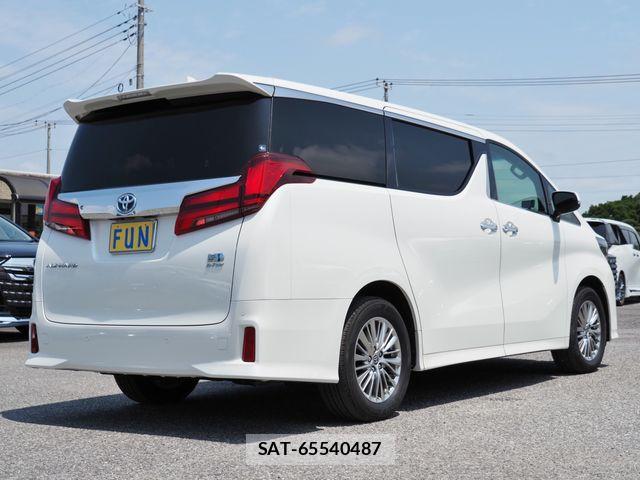 Toyota ALPHARD HYBRID 2021-09 8312842-4