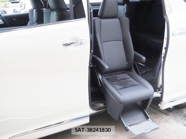 Toyota ALPHARD HYBRID 2021-09 8312839-9