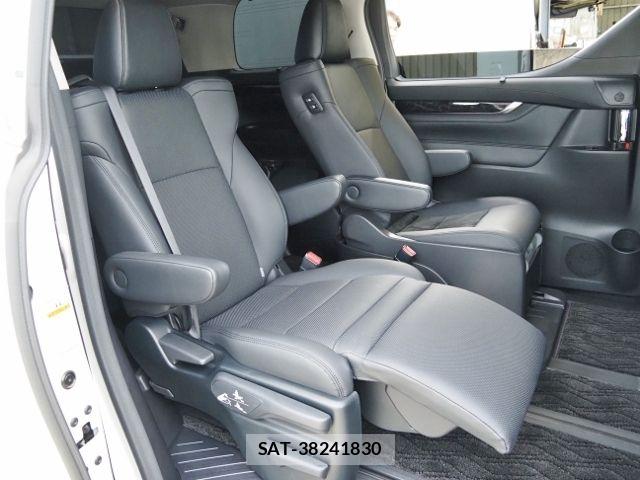 Toyota ALPHARD HYBRID 2021-09 8312839-14