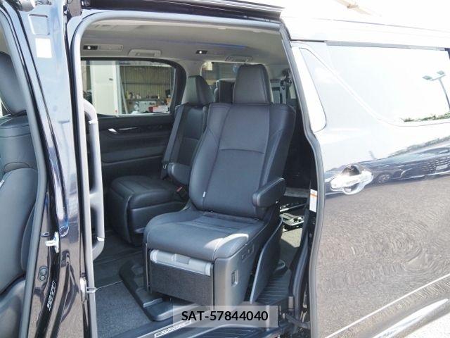 Toyota ALPHARD HYBRID 2020-08 8312840-9