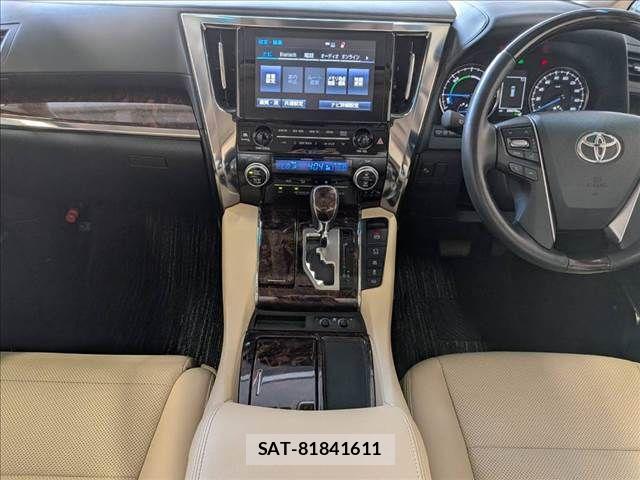 Toyota ALPHARD HYBRID 2019-02 8312852-2
