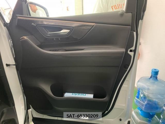 Toyota ALPHARD HYBRID 2026-01 8312838-15