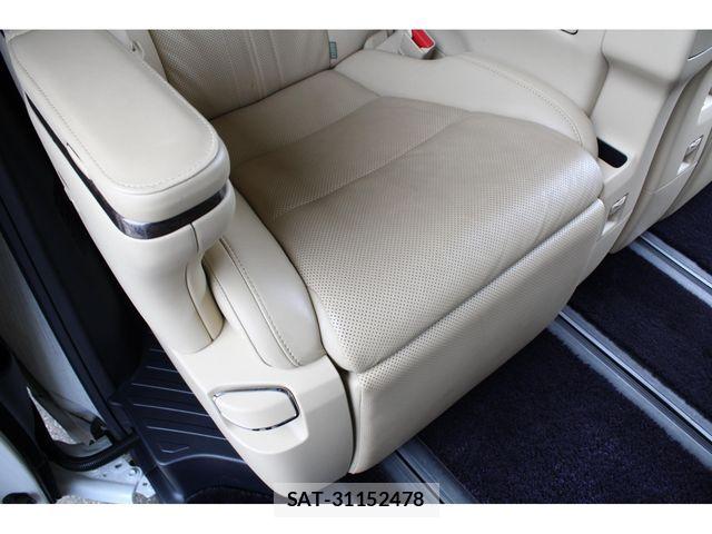 Toyota ALPHARD HYBRID 2018-07 8334466-17