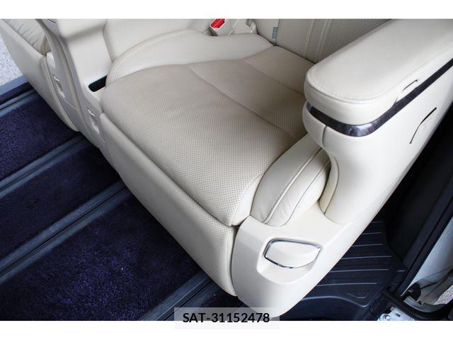 Toyota ALPHARD HYBRID 2018-07 8334466-18