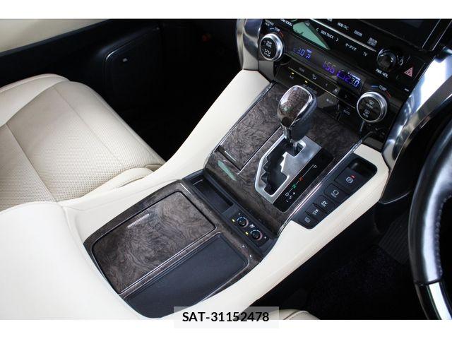 Toyota ALPHARD HYBRID 2018-07 8334466-21