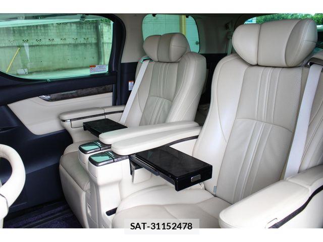 Toyota ALPHARD HYBRID 2018-07 8334466-3