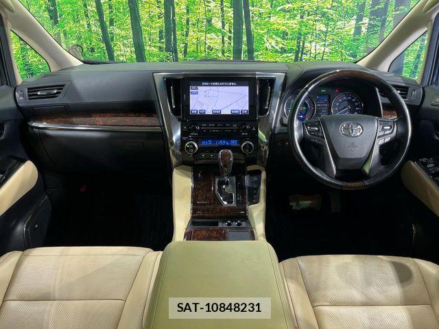 Toyota ALPHARD HYBRID 2018-05 8334709-1