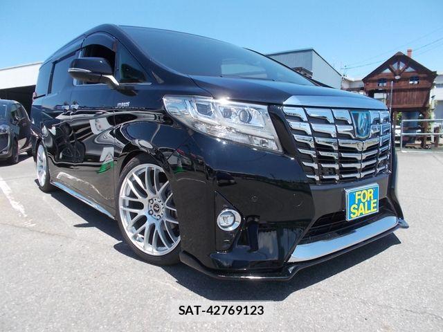Toyota ALPHARD HYBRID 2015-06 8334711-0