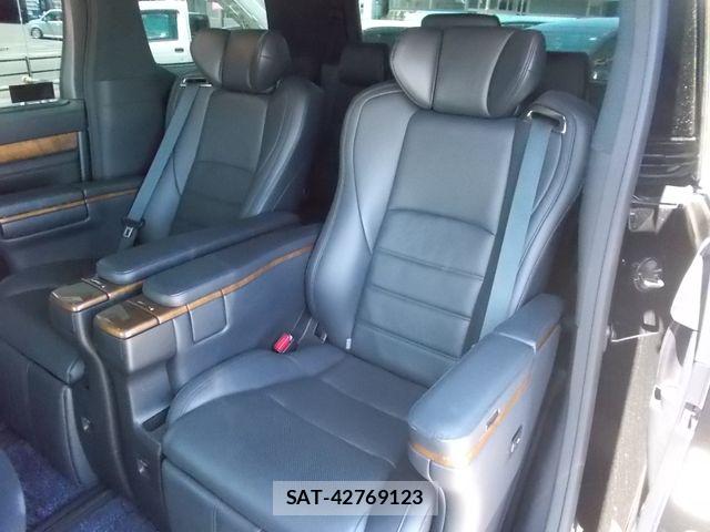 Toyota ALPHARD HYBRID 2015-06 8334711-26