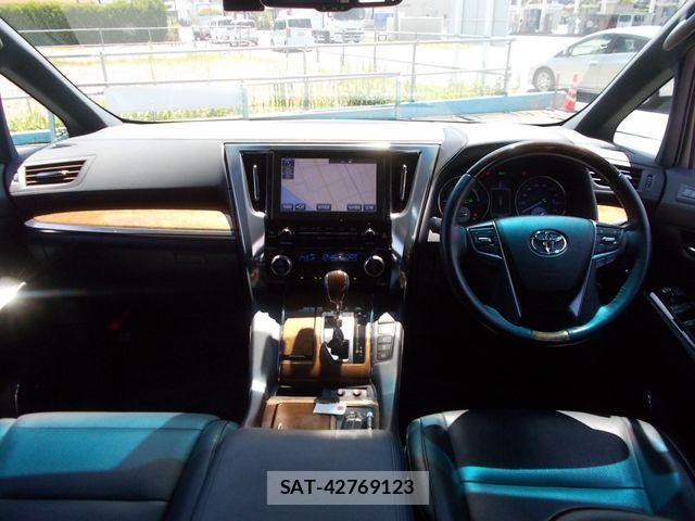 Toyota ALPHARD HYBRID 2015-06 8334711-6