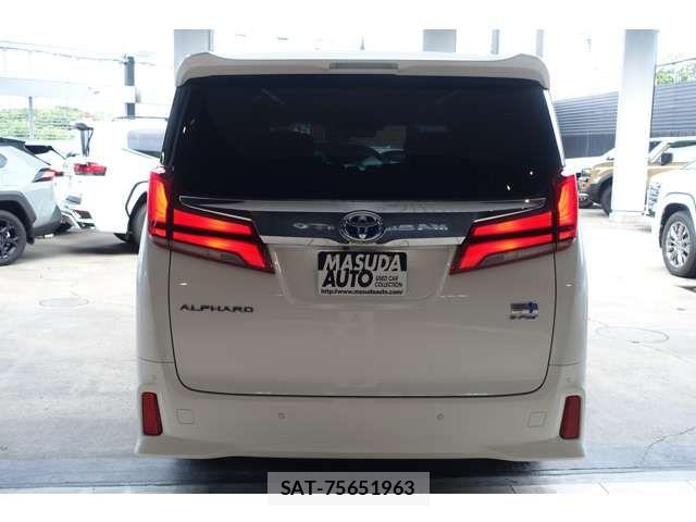 Toyota ALPHARD HYBRID 2023-04 8334700-5