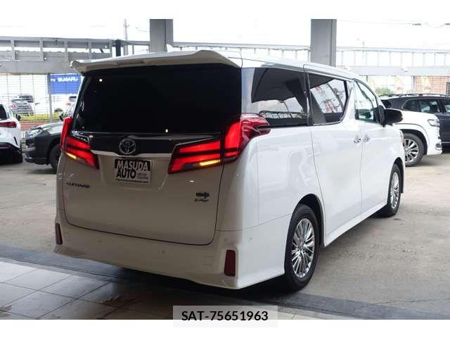 Toyota ALPHARD HYBRID 2023-04 8334700-6