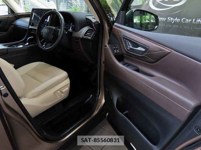 Toyota ALPHARD HYBRID 2025-04 8353851-11