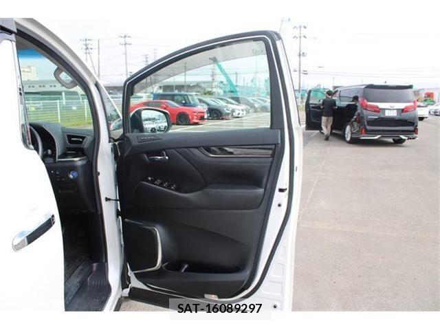 Toyota ALPHARD HYBRID 2019-05 8353856-22