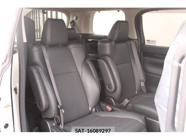 Toyota ALPHARD HYBRID 2019-05 8353856-28