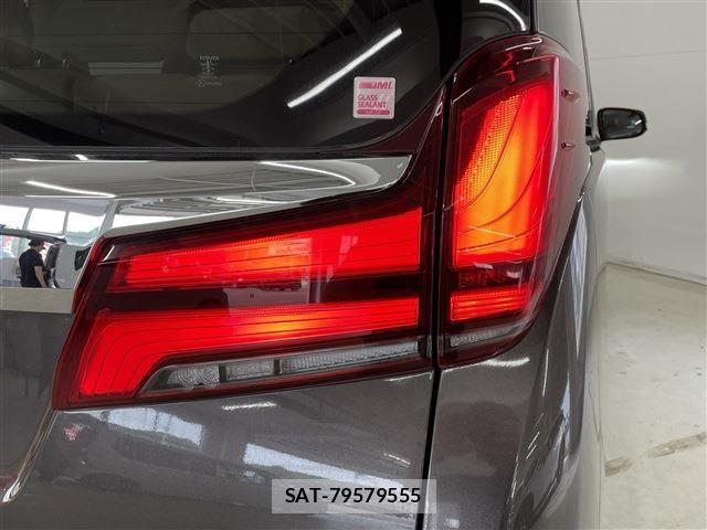 Toyota ALPHARD HYBRID 2021-12 8353852-9