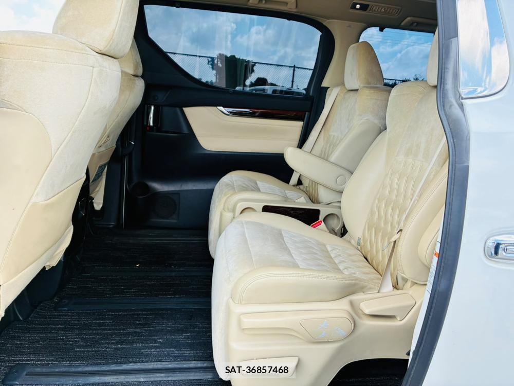Toyota ALPHARD HYBRID 2015-06 8329154-9