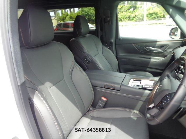 Toyota ALPHARD HYBRID 2024-01 8364557-12
