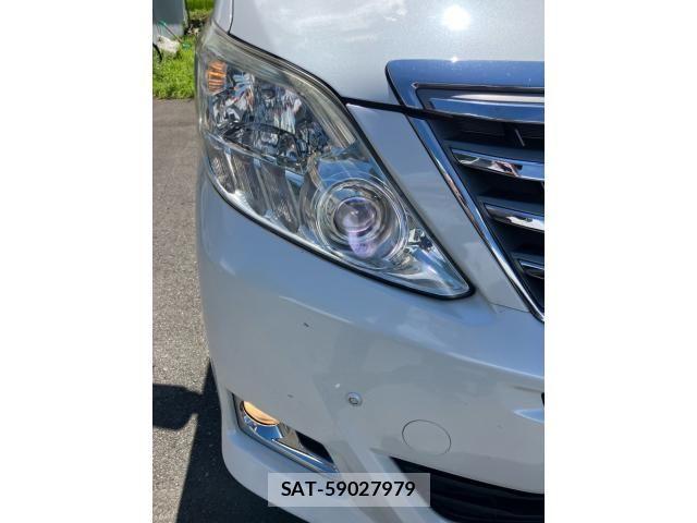 Toyota ALPHARD HYBRID 2013-08 8364568-9