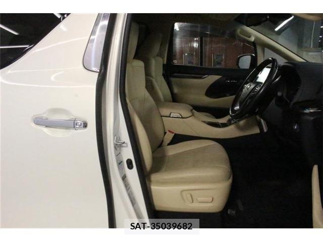 Toyota ALPHARD HYBRID 2020-01 8364561-28