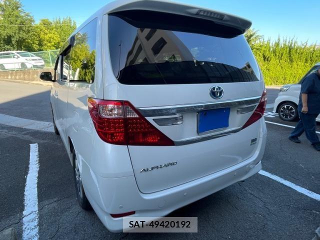 Toyota ALPHARD HYBRID 2013-09 8364569-4