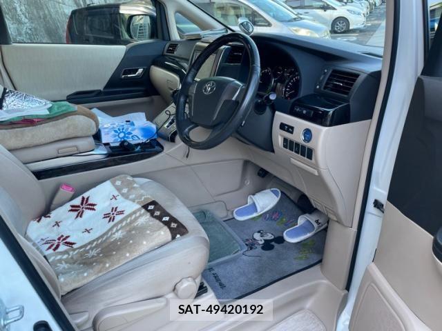 Toyota ALPHARD HYBRID 2013-09 8364569-8