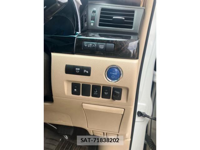 Toyota ALPHARD HYBRID 2012-06 8364570-19