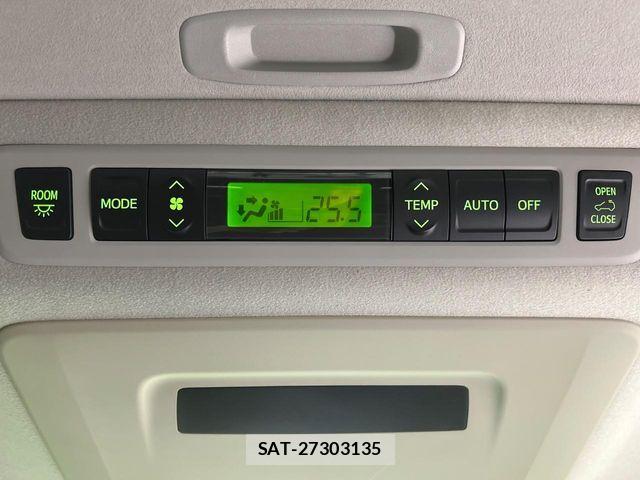 Toyota ALPHARD HYBRID 2012-03 8364567-9