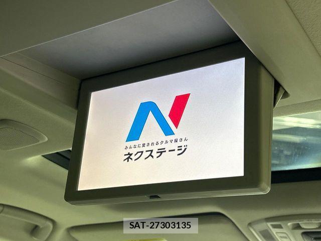 Toyota ALPHARD HYBRID 2012-03 8364567-3