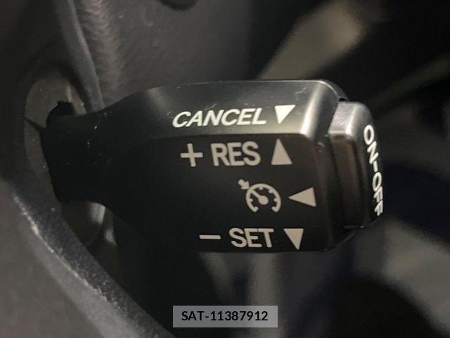 Toyota ALPHARD HYBRID 2017-03 8364562-6