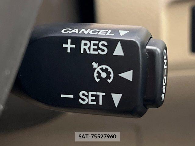 Toyota ALPHARD HYBRID 2013-07 8364565-7
