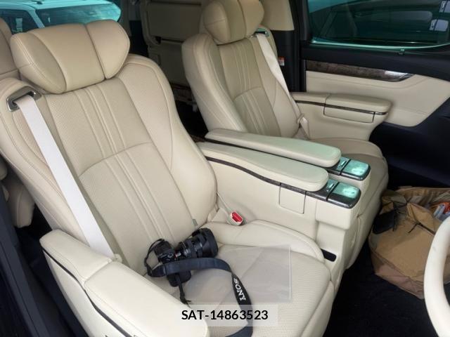 Toyota ALPHARD HYBRID 2022-08 8364560-12