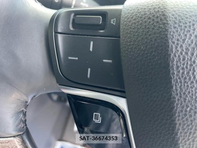 Toyota ALPHARD HYBRID 2023-10 8364556-9