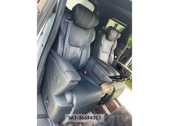 Toyota ALPHARD HYBRID 2023-10 8364556-14