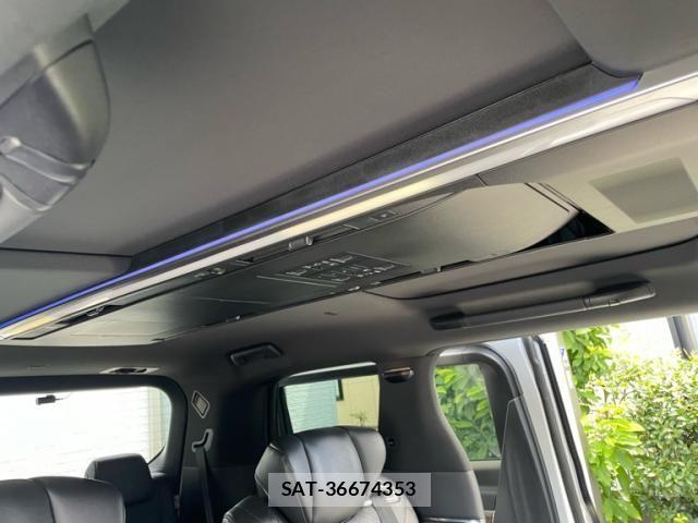 Toyota ALPHARD HYBRID 2023-10 8364556-17