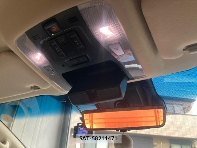 Toyota ALPHARD HYBRID 2020-05 8371402-22