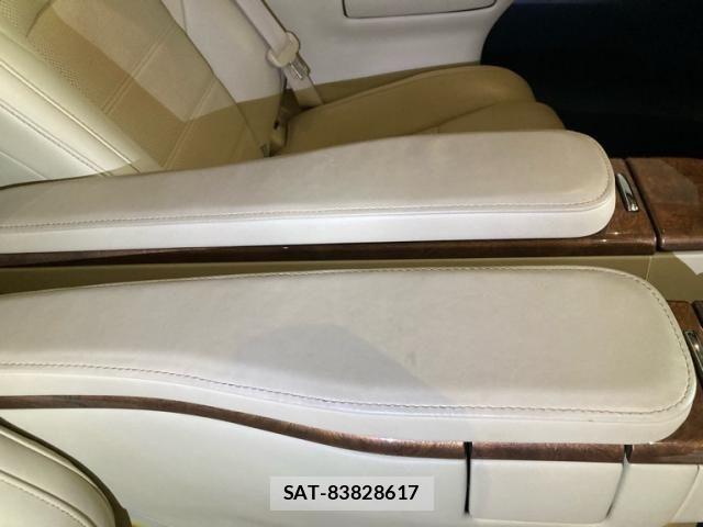 Toyota ALPHARD HYBRID 2016-03 8411111-23