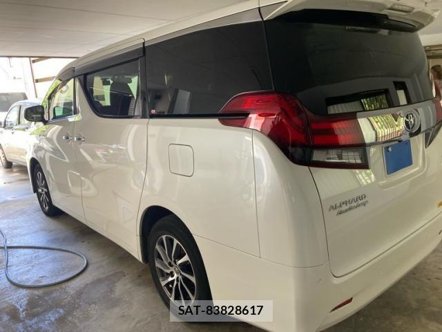 Toyota ALPHARD HYBRID 2016-03 8411111-5