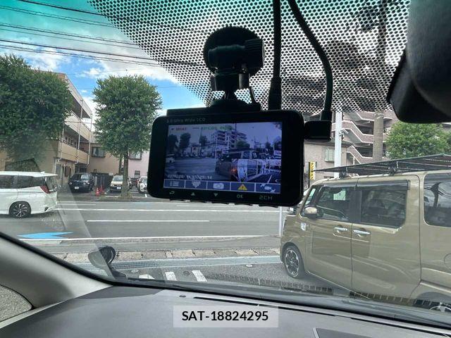 Toyota ALPHARD HYBRID 2013-07 8411108-9