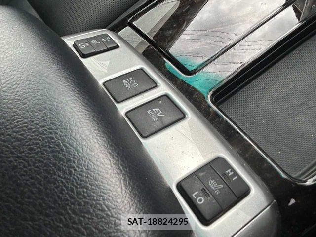 Toyota ALPHARD HYBRID 2013-07 8411108-15