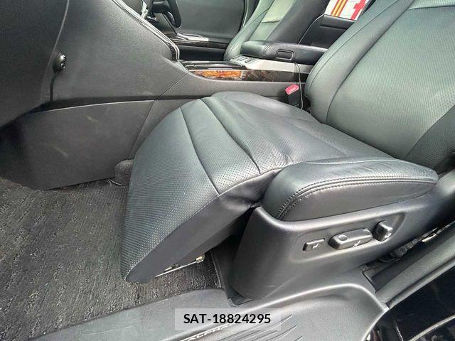 Toyota ALPHARD HYBRID 2013-07 8411108-17