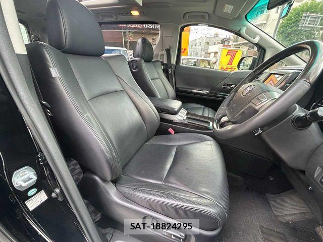 Toyota ALPHARD HYBRID 2013-07 8411108-21