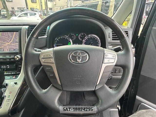 Toyota ALPHARD HYBRID 2013-07 8411108-5