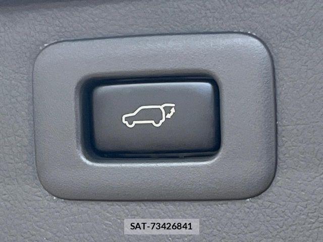 Toyota ALPHARD HYBRID 2014-02 8456959-4